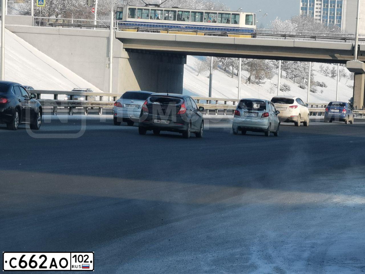Фото автомобиля HYUNDAI SOLARIS, 2014 — госномер С662АО102. Цвет: ЧЕРНЫЙ