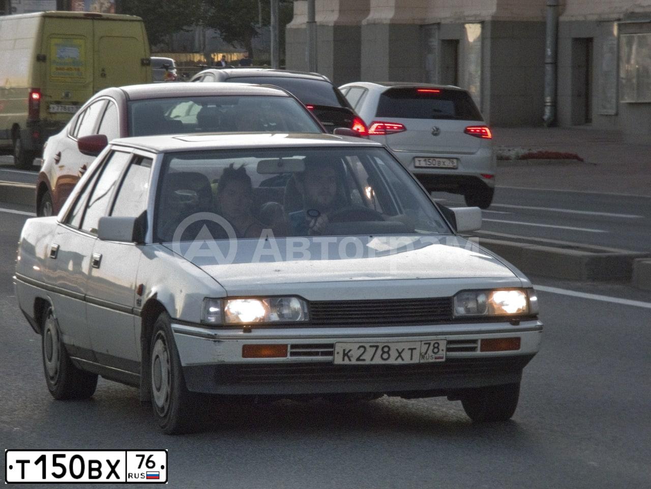 Фото автомобиля VOLKSWAGEN GOLF, 2013 — госномер Т150ВХ76. Цвет: Белый