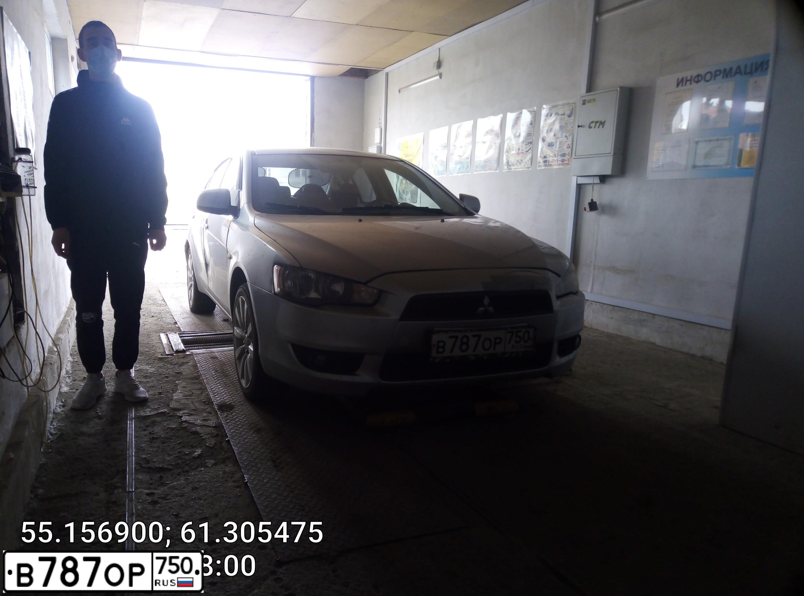 Фото автомобиля SUBARU IMPREZA, 2009 — госномер С896КМ190. Цвет: синий