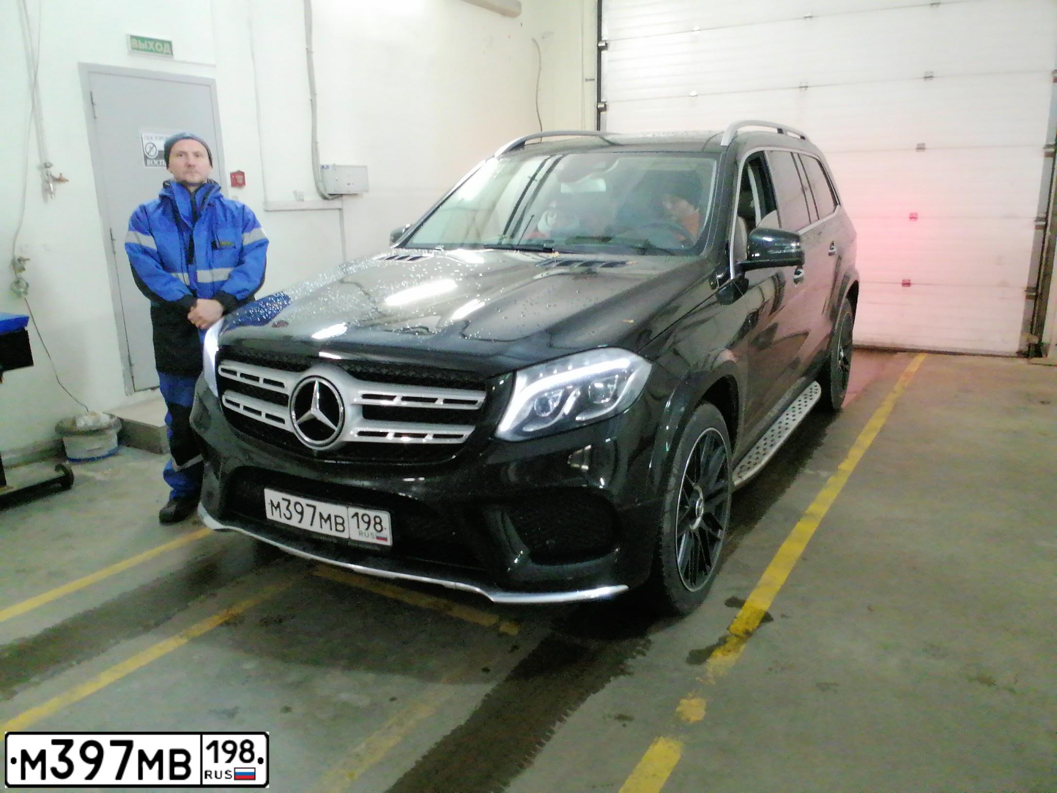 Фото автомобиля MERCEDES GL-KLASSE, 2016 — госномер М397МВ198. Цвет: ЧЕРНЫЙ