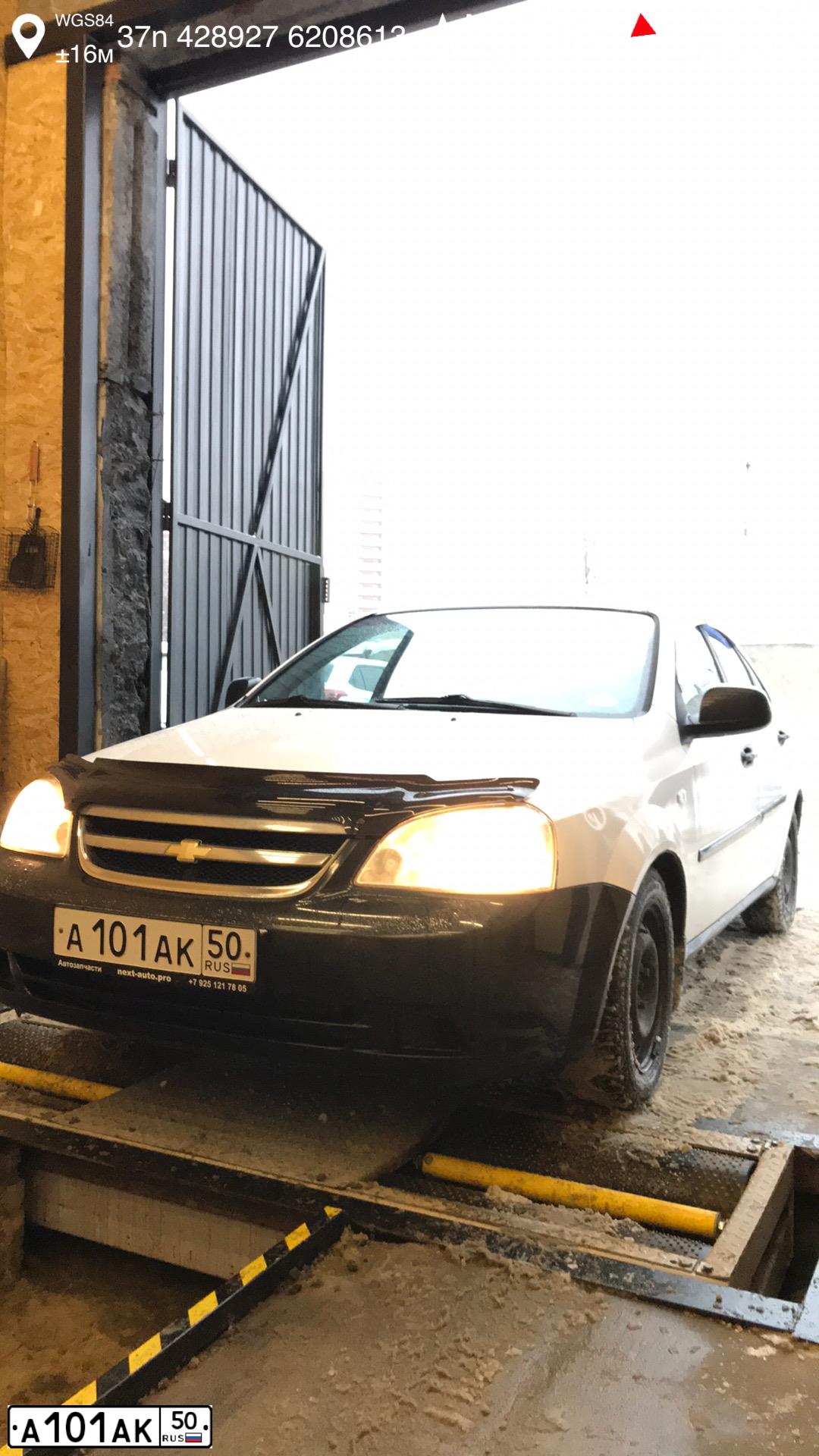 Фото автомобиля CHEVROLET LACETTI, 2012 — госномер А101АК50. Цвет: ЧЕРНЫЙ