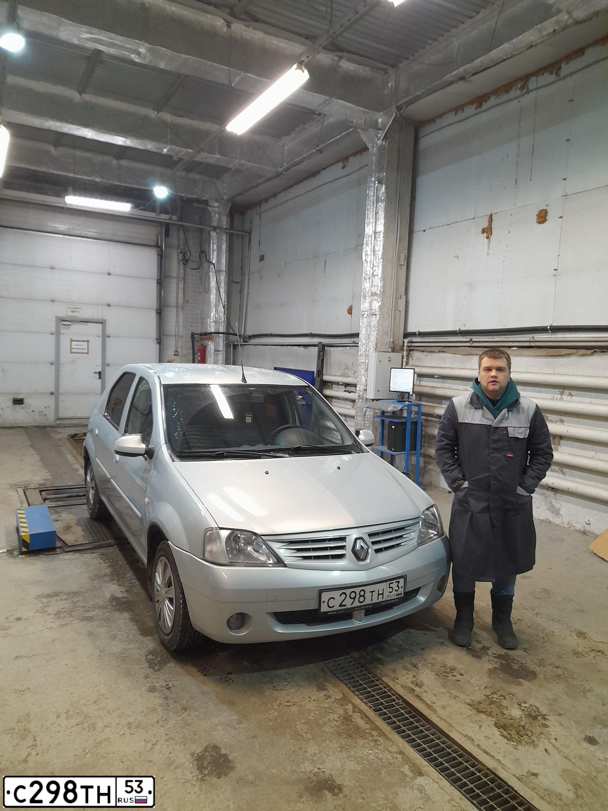 Фото автомобиля RENAULT LOGAN  (SR), 2007 — госномер С885СН198. Цвет: СЕРЫЙ