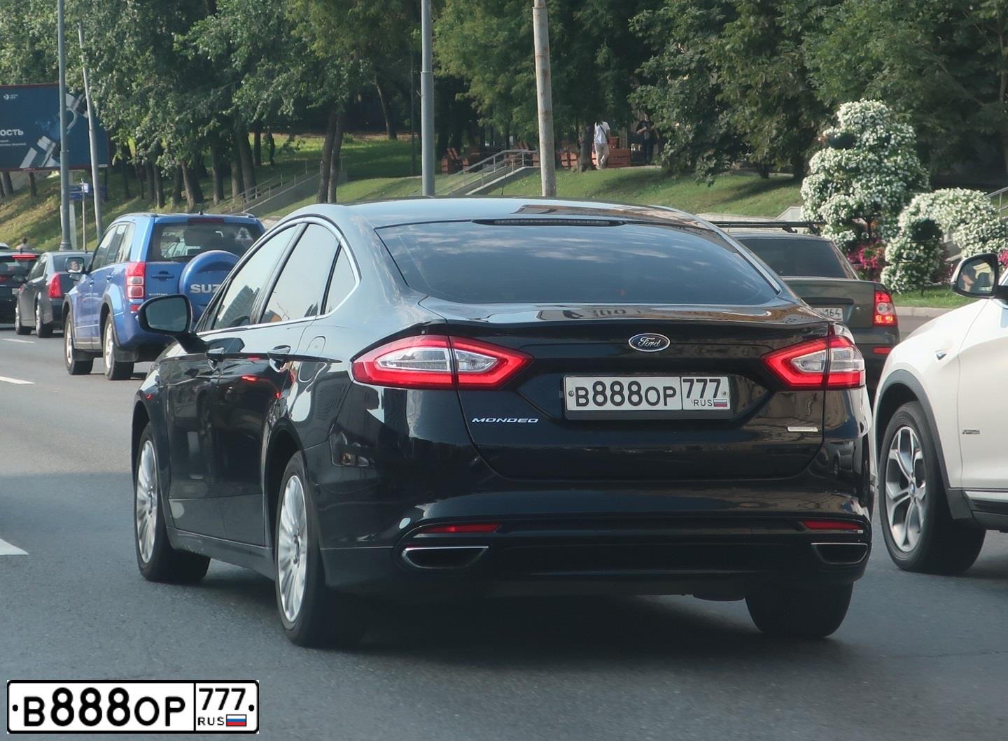 Фото автомобиля PEUGEOT T 206, 2001 — госномер В888ОР777. Цвет: Белый