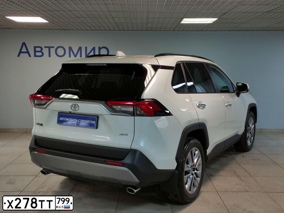 Фото автомобиля TOYOTA RAV4, 2020 — госномер К087ВА977. Цвет: Белый