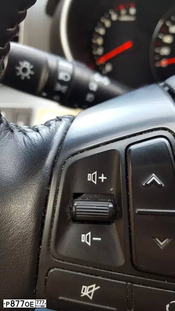 Фото автомобиля KIA SORENTO, 2015 — госномер Н007РА68. Цвет: СЕРЫЙ ТЕМНЫЙ