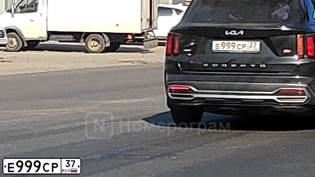 Фото автомобиля KIA SORENTO, 2010 — госномер Х136МУ37. Цвет: ЧЕРНЫЙ