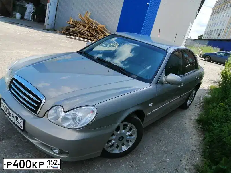 Фото автомобиля TAGAZ SONATA, 2007 — госномер Р400КР152. Цвет: СВЕТЛО-БЕЖЕВЫЙ