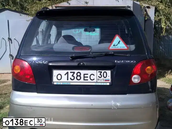 Фото автомобиля DAEWOO MATIZ, 2008 — госномер О138ЕС30. Цвет: ТЕМНО-СИНИЙ