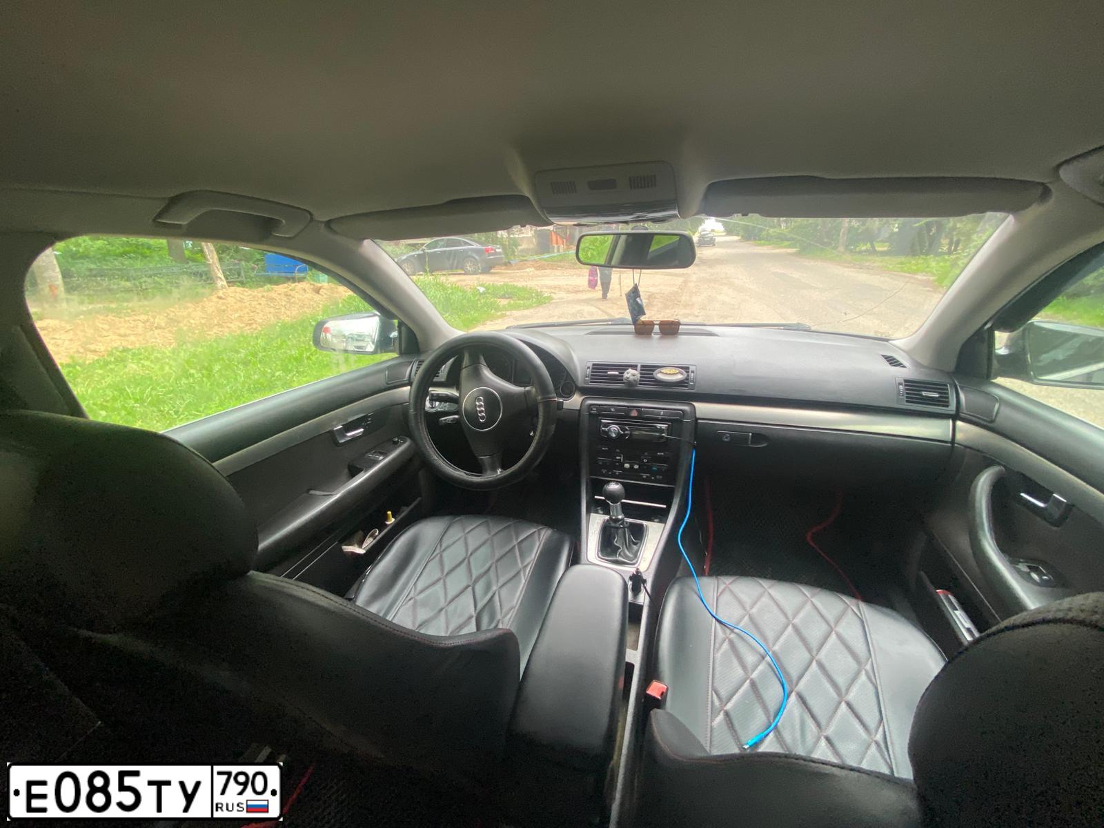 Фото автомобиля AUDI A4, 2003 — госномер О744ОО67. Цвет: ЧЕРНЫЙ