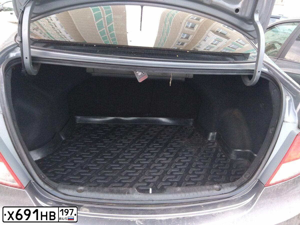 Фото автомобиля MAZDA 3, 2006 — госномер Х670ЕА37. Цвет: Красный