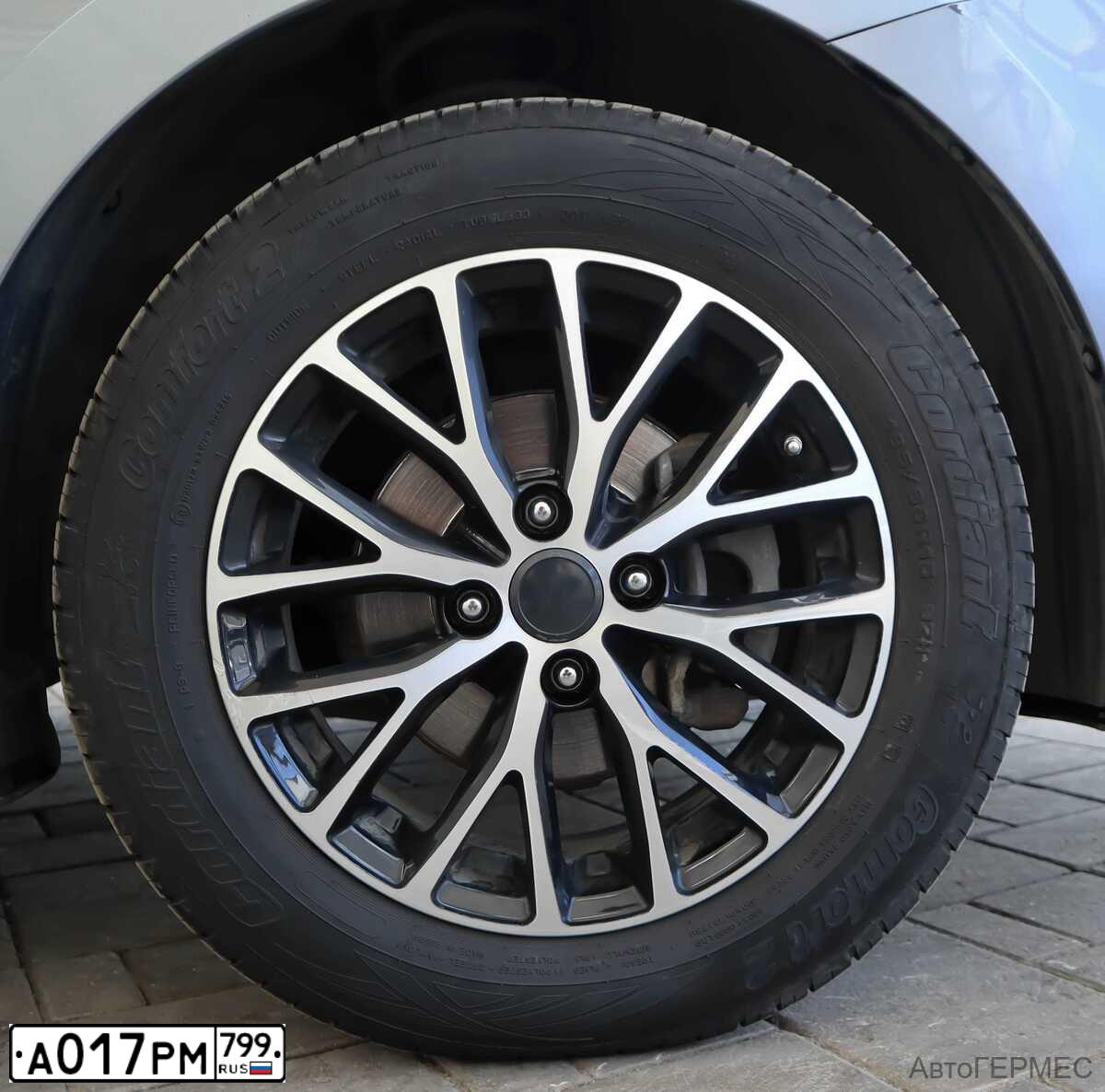 Фото автомобиля KIA RIO, 2019 — госномер В964УА37. Цвет: СЕРЫЙ