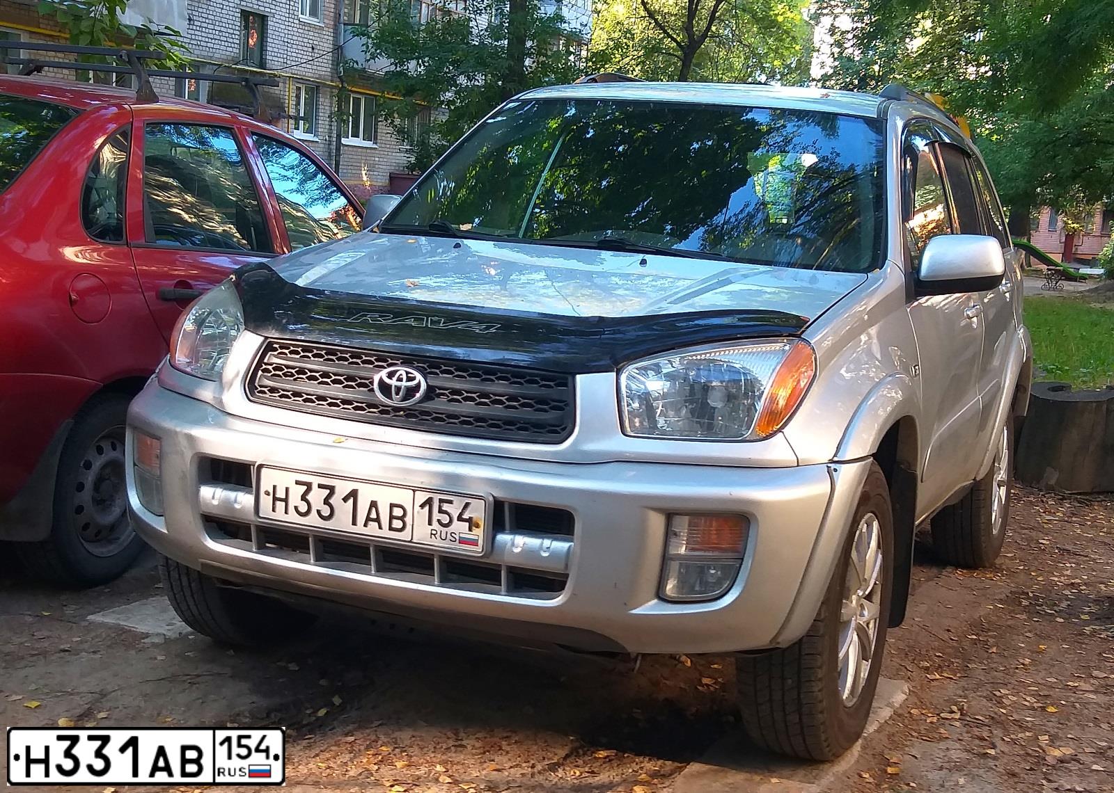 Фото автомобиля TOYOTA RAV4, 2002 — госномер В102ОК790. Цвет: СЕРЕБРИСТЫЙ