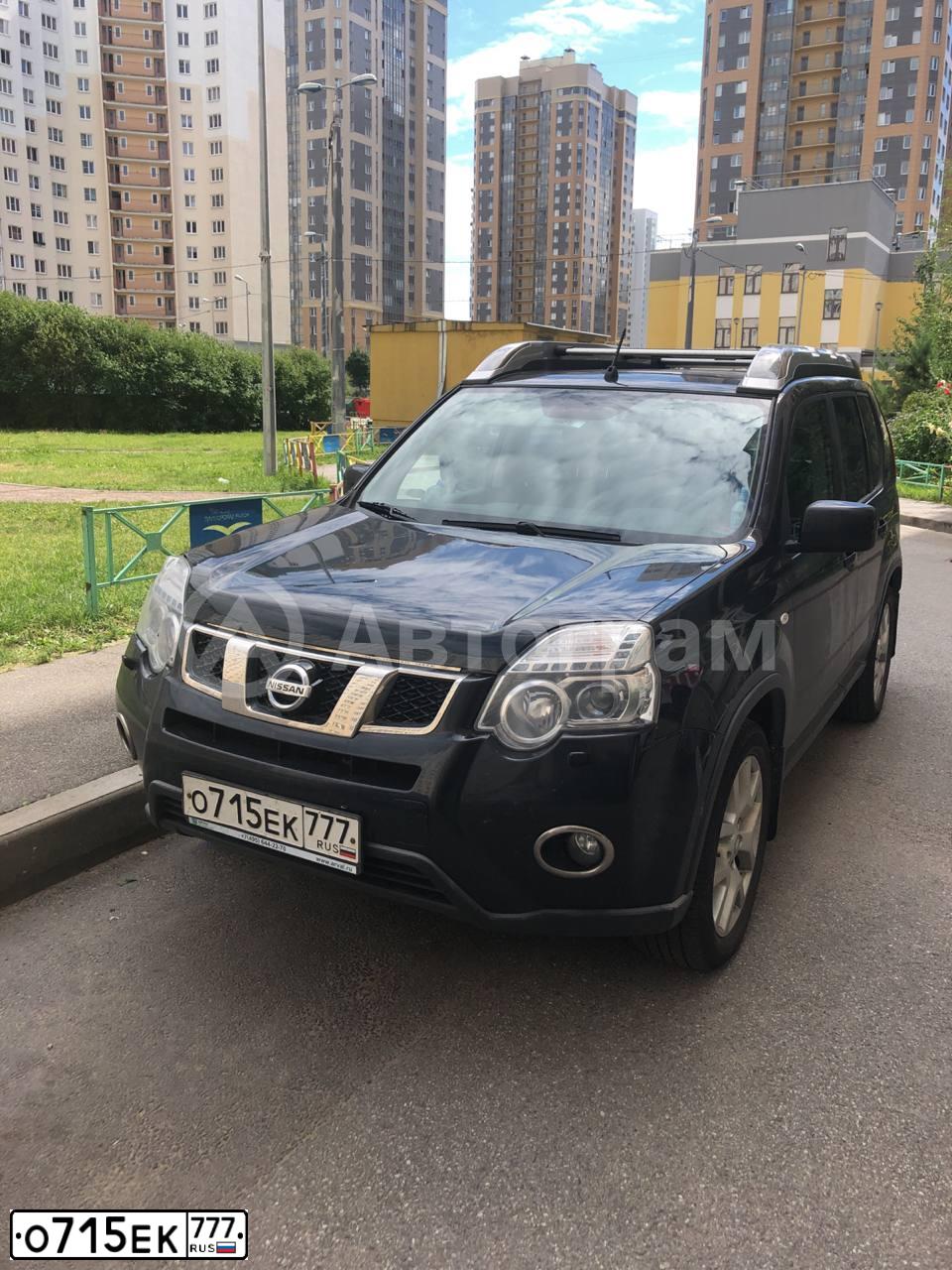 Фото автомобиля NISSAN X-TRAIL, 2014 — госномер О715ЕК777. Цвет: ЧЕРНЫЙ