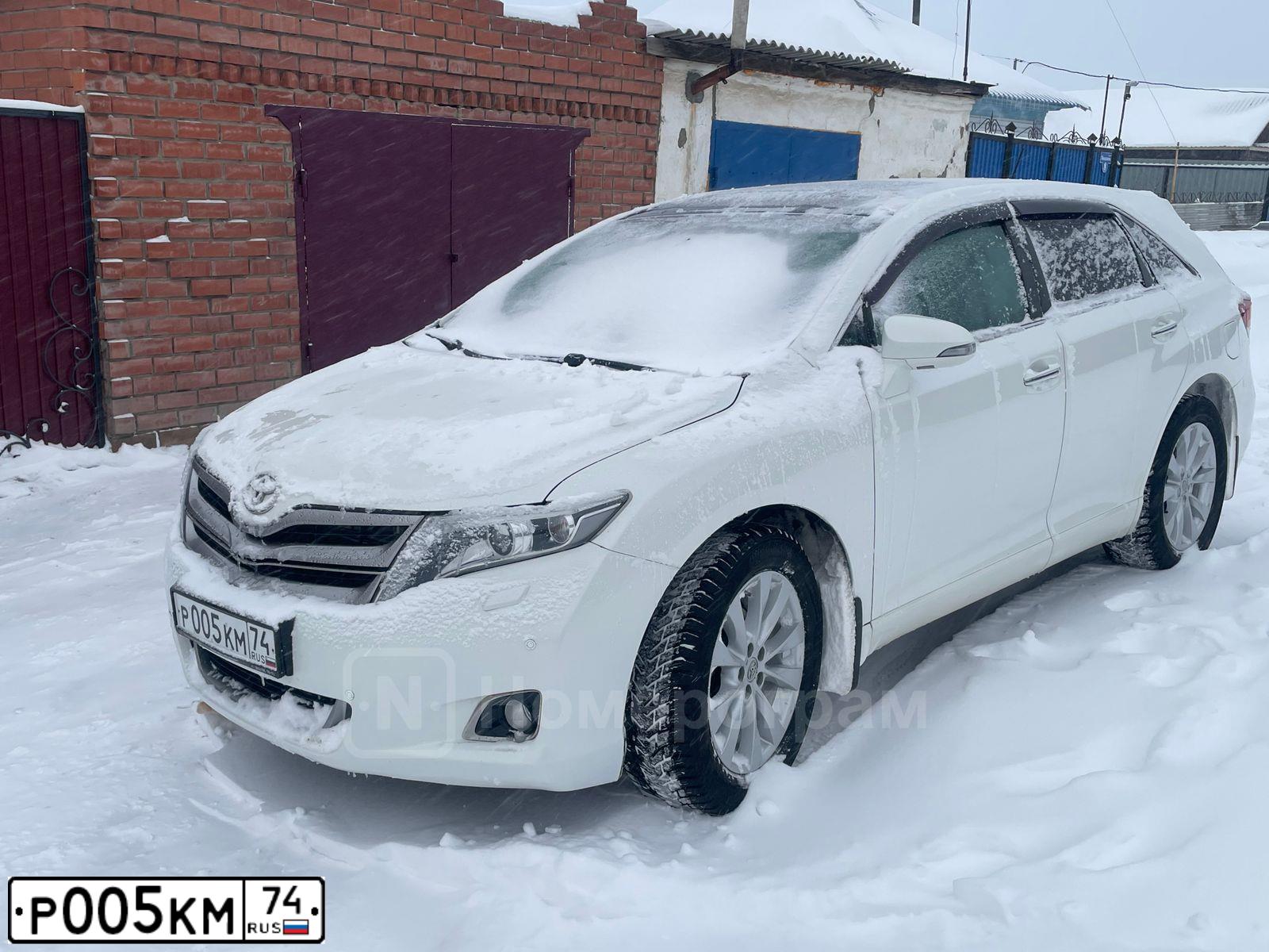 Фото автомобиля TOYOTA CAMRY, 2009 — госномер В287УК702. Цвет: СЕРЕБРИСТЫЙ МЕТАЛЛИК