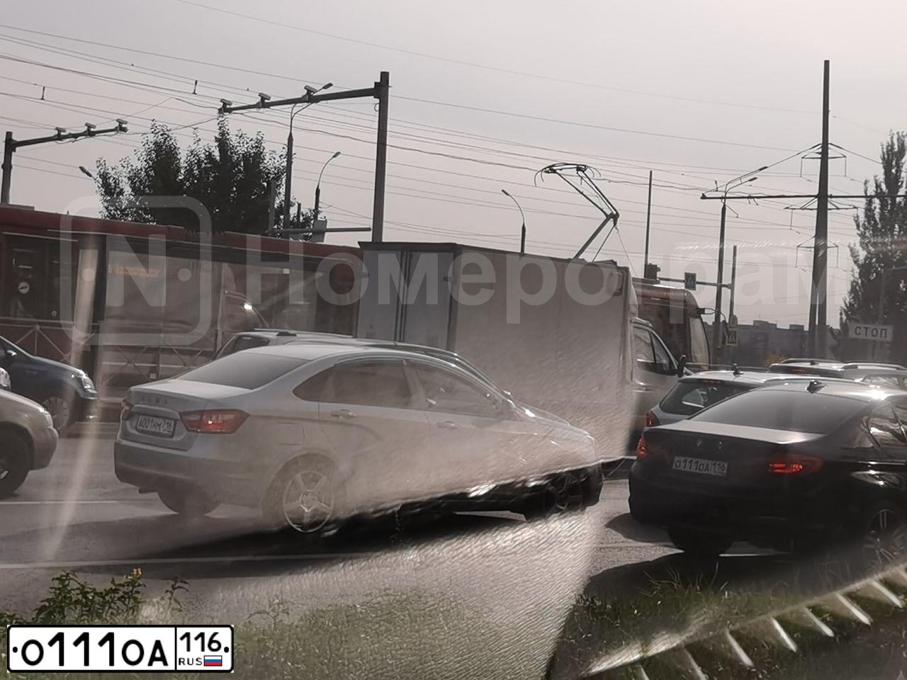 Фото автомобиля HONDA CIVIC, 2007 — госномер О111ОА116. Цвет: ТЕМНО СИНИЙ