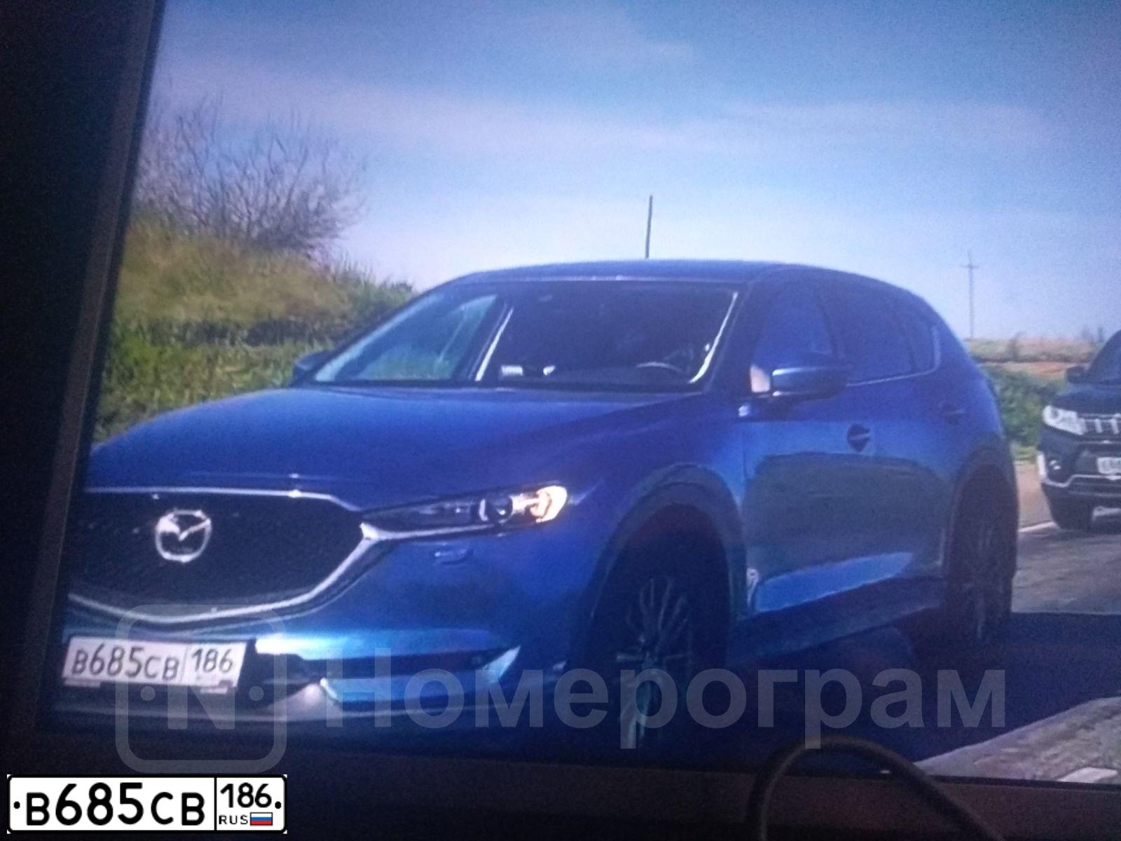 Фото автомобиля MAZDA CX-5, 2020 — госномер В685СВ186. Цвет: синий