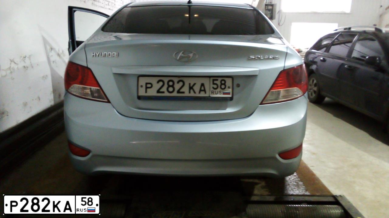 Фото автомобиля HYUNDAI SOLARIS, 2011 — госномер Р282КА58. Цвет: Серо-голубой