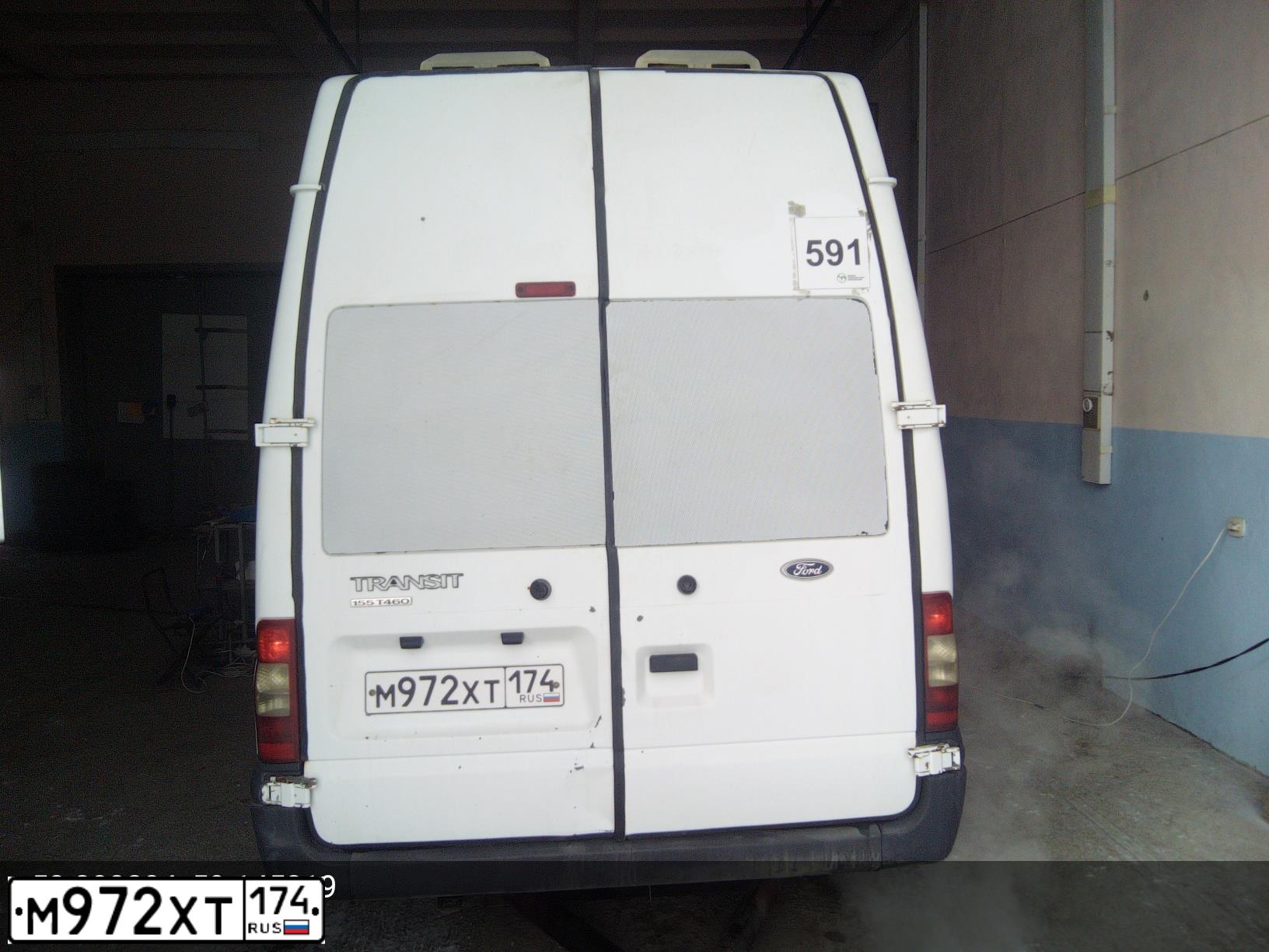 Фото автомобиля FORD TRANSIT, 2012 — госномер М972ХТ174. Цвет: Белый