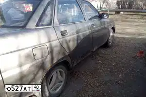 Фото автомобиля LADA 2110, 2001 — госномер О527АТ40. Цвет: СЕРЕБРИСТЫЙ СЕРО-ЗЕЛЕНЫЙ