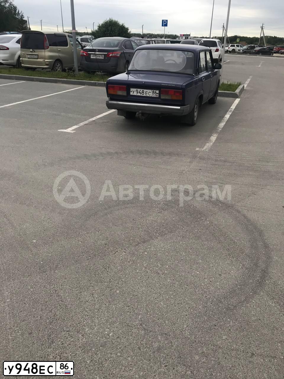 Фото автомобиля LADA 2107 LADA, 1999 — госномер Х648НС72. Цвет: синий