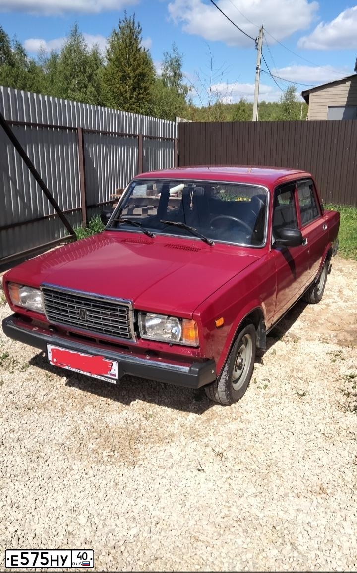 Фото автомобиля LADA 2107, 2006 — госномер Е575НУ40. Цвет: ВИШНЕВЫЙ