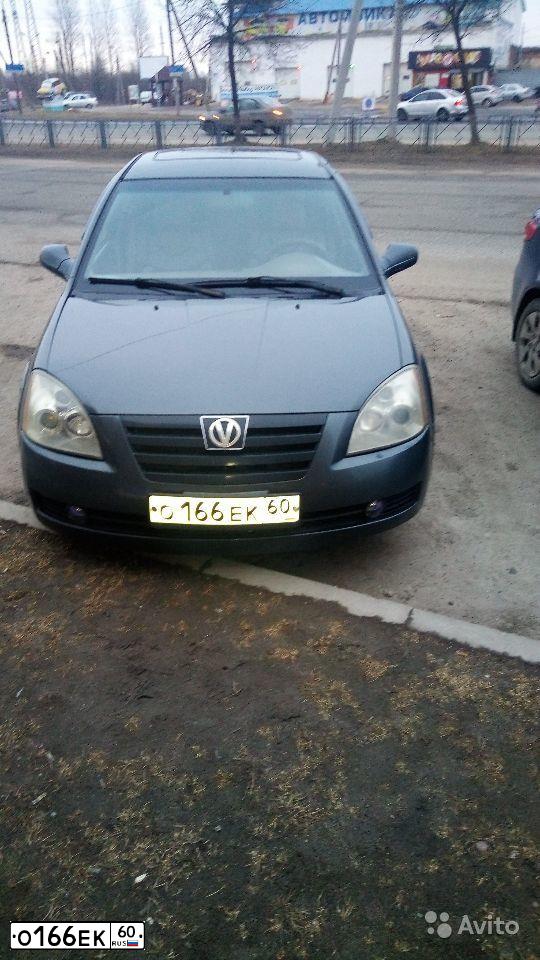 Фото автомобиля TAGAZ VORTEX ESTINA, 2010 — госномер О166ЕК60. Цвет: ТЕМНО-СЕРЫЙ