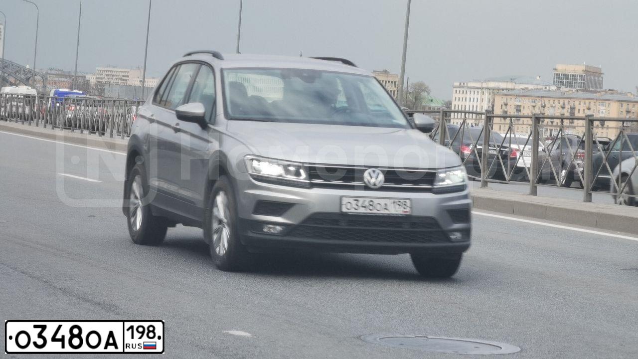 Фото автомобиля VOLKSWAGEN TIGUAN, 2020 — госномер О348ОА198. Цвет: СЕРЫЙ