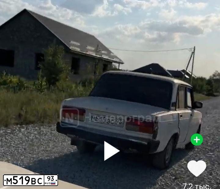 Фото автомобиля LADA 2105, 2002 — госномер М519ВС93. Цвет: ЯРКО-БЕЛЫЙ