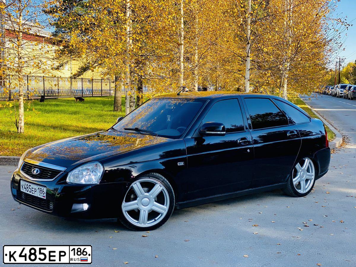 Фото автомобиля LADA 2172 PRIORA, 2013 — госномер М875НУ186. Цвет: СИНЕ-ЧЕРНЫЙ