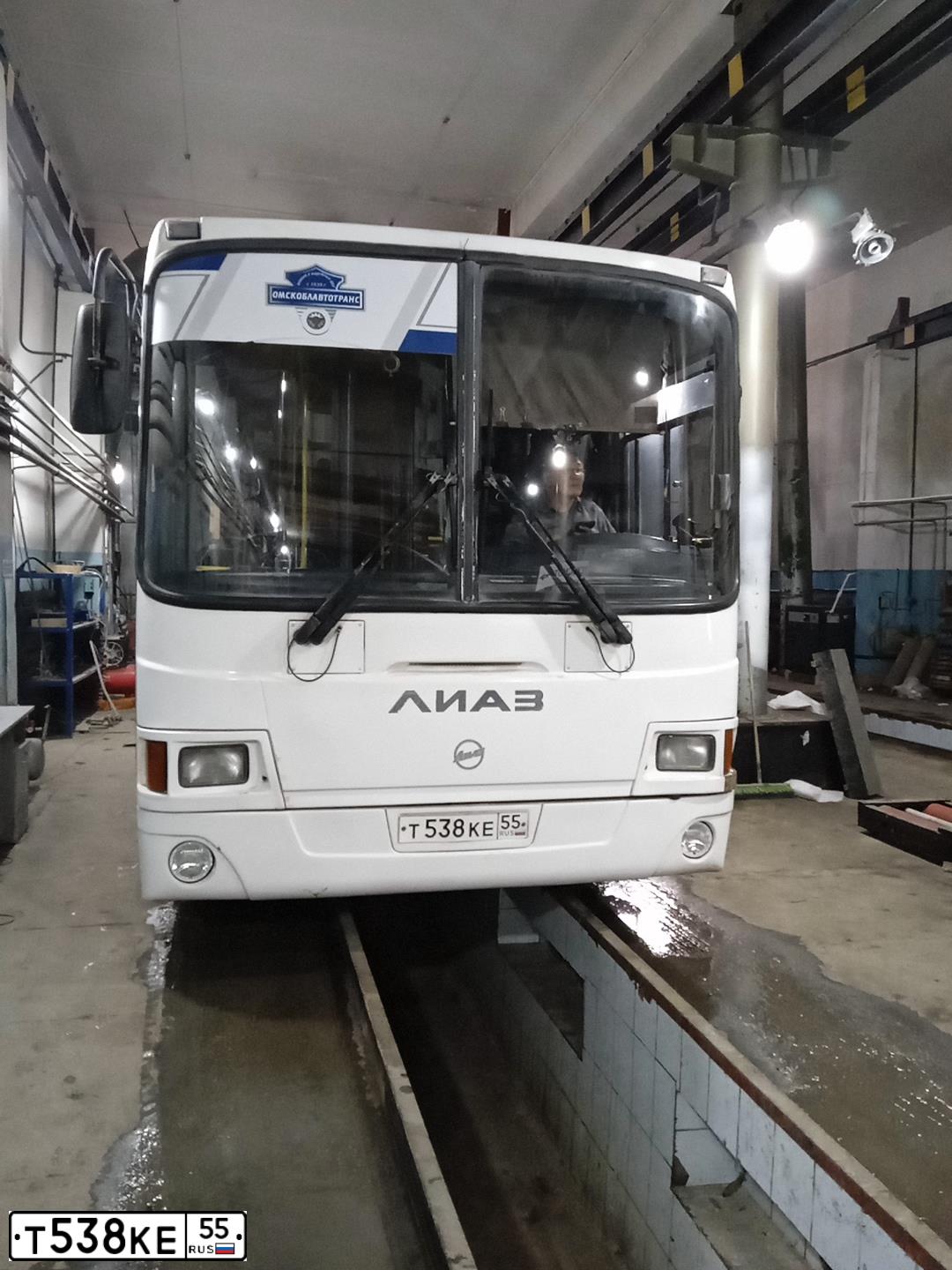 Фото автомобиля LIAZ 5256, 2014 — госномер Т538КЕ55. Цвет: Белый