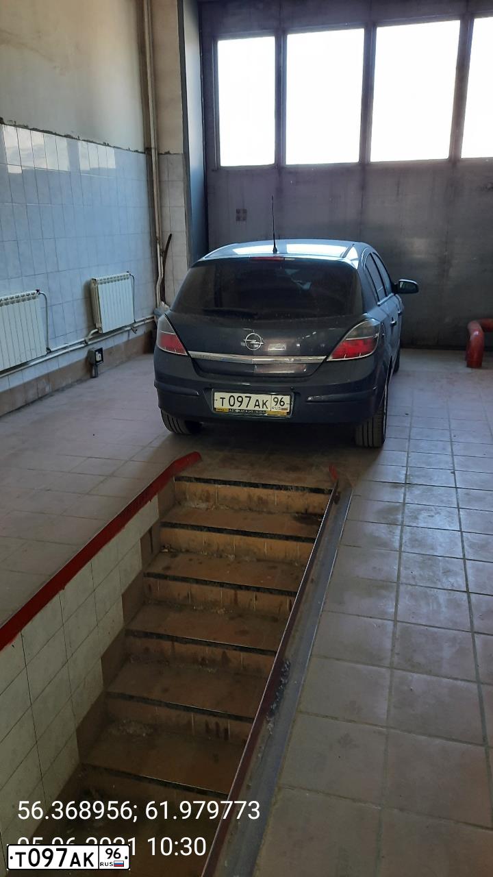 Фото автомобиля OPEL ASTRA, 2007 — госномер Т097АК96. Цвет: ТЕМНО-СЕРЫЙ