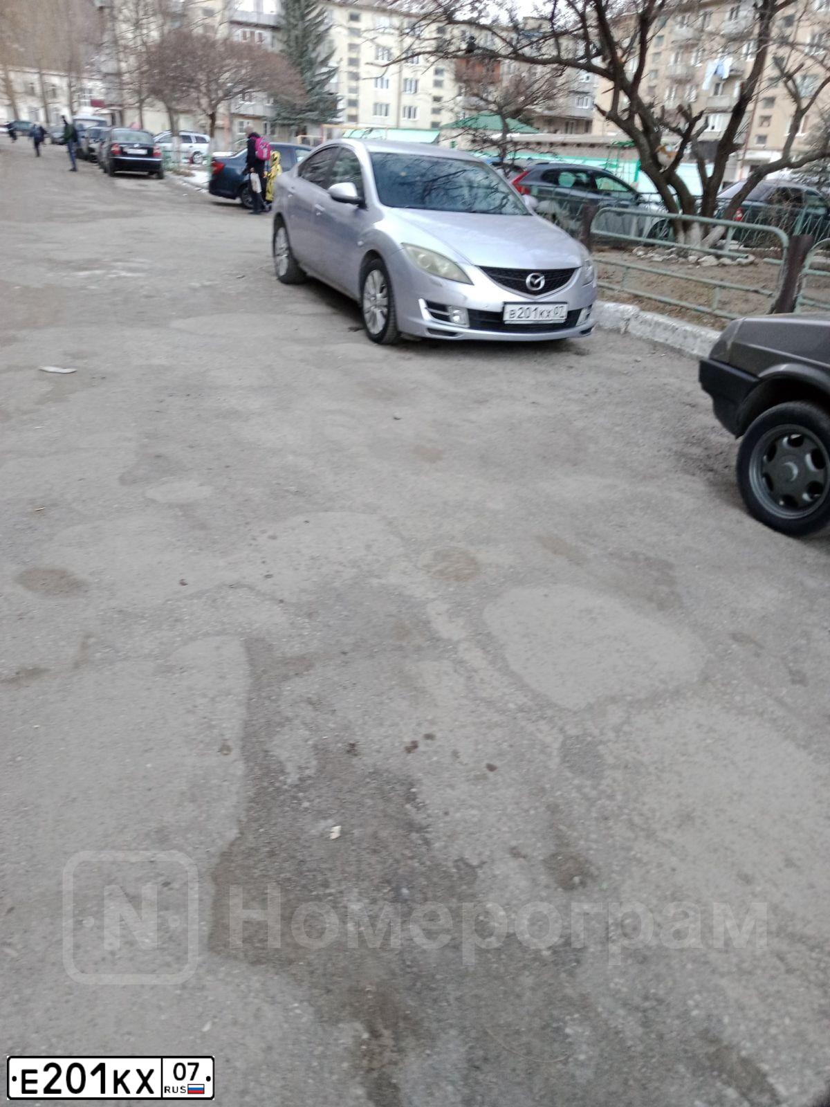 Фото автомобиля GAZ 3221 EL, 2011 — госномер С899ЕК07. Цвет: БЕЛЫЙ