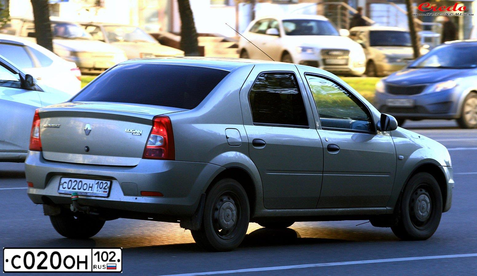Фото автомобиля RENAULT LOGAN, 2013 — госномер С020ОН102. Цвет: БЕЖЕВО-СЕРЫЙ