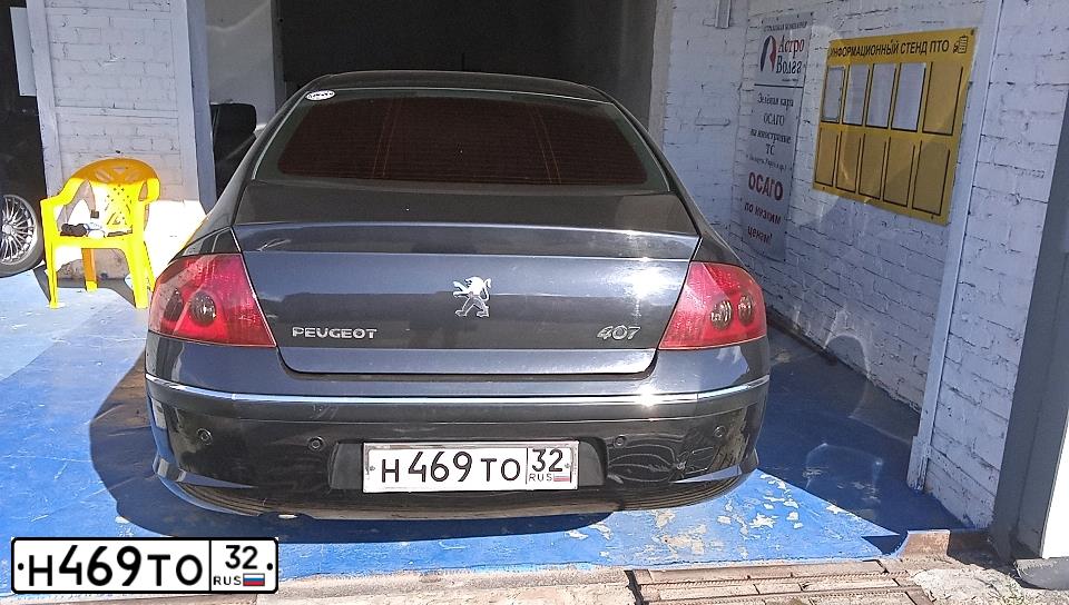 Фото автомобиля PEUGEOT 407, 2006 — госномер М928КТ790. Цвет: ЧЕРНЫЙ