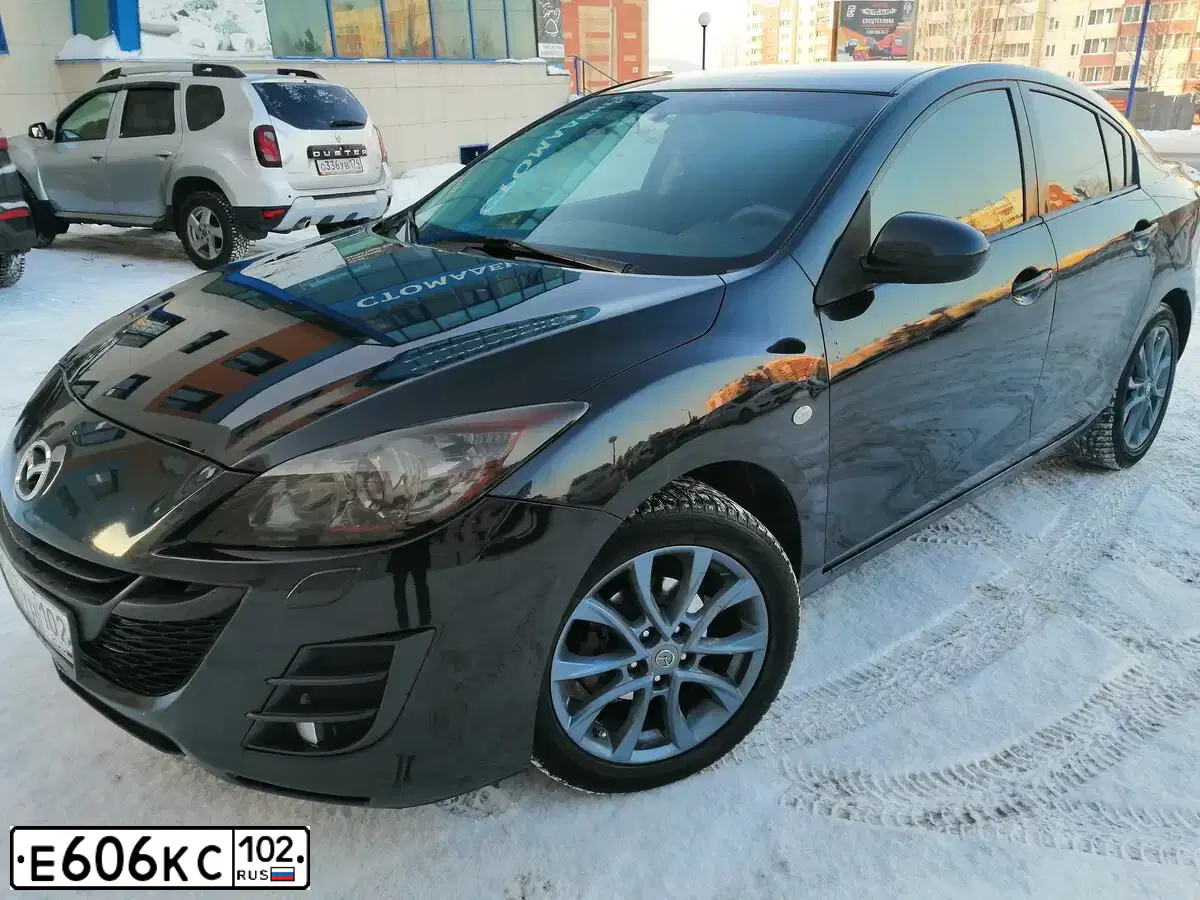 Фото автомобиля MAZDA 3, 2011 — госномер У043НТ102. Цвет: ТЕМНО-СЕРЫЙ