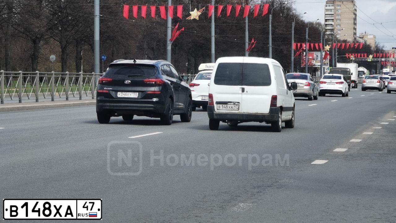 Фото автомобиля PEUGEOT PARTNER, 2005 — госномер Т005ТО178. Цвет: Белый