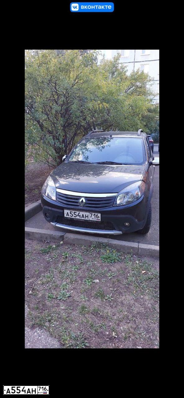 Фото автомобиля RENAULT SANDERO, 2013 — госномер А554АН716. Цвет: ЧЕРНЫЙ