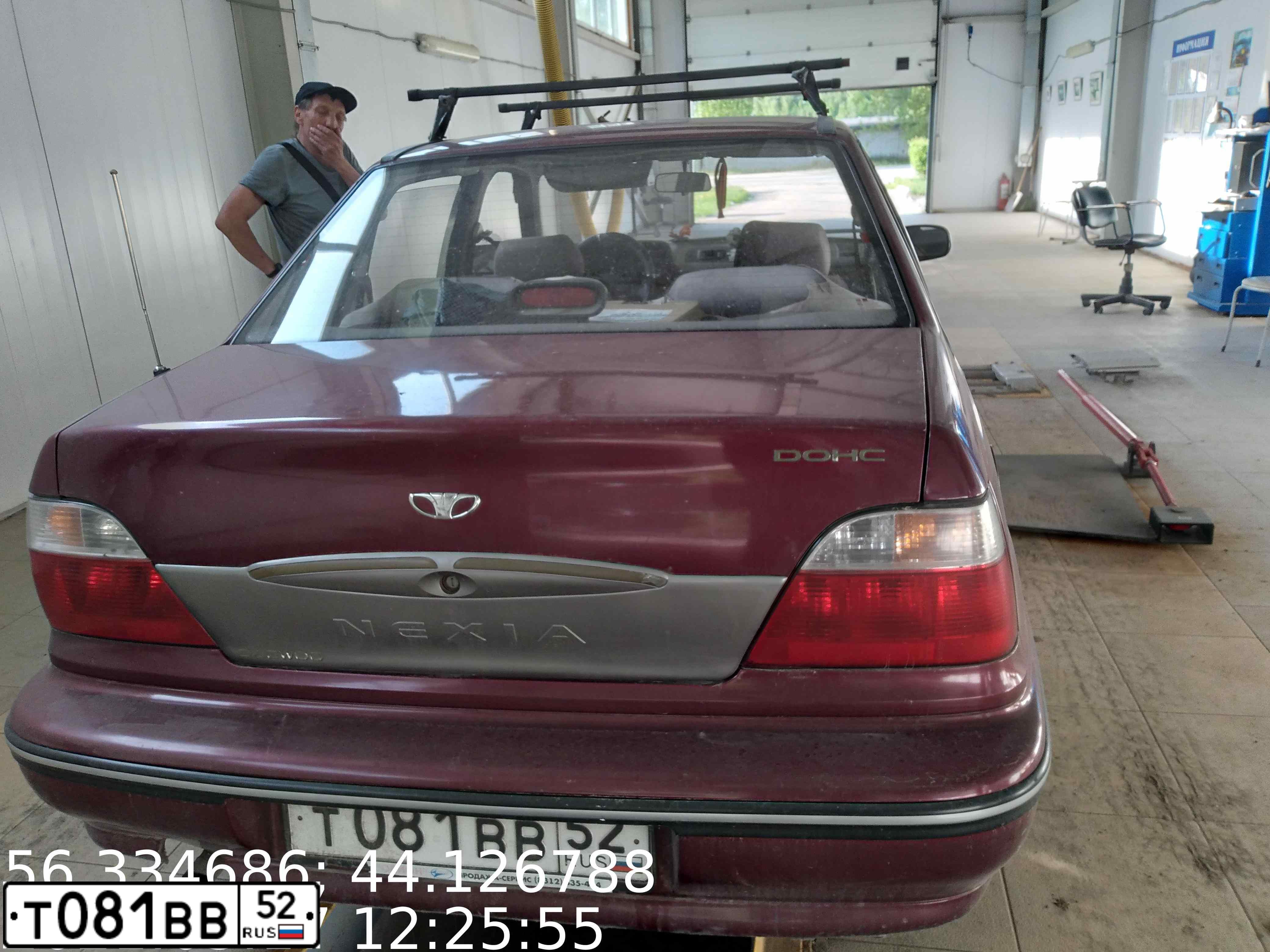 Фото автомобиля DAEWOO NEXIA, 2005 — госномер Р762УМ36. Цвет: ТЕМНО-КРАСНЫЙ