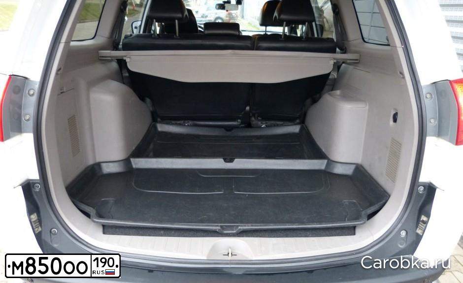 Фото автомобиля MITSUBISHI PAJERO, 2011 — госномер С562ТВ799. Цвет: Белый