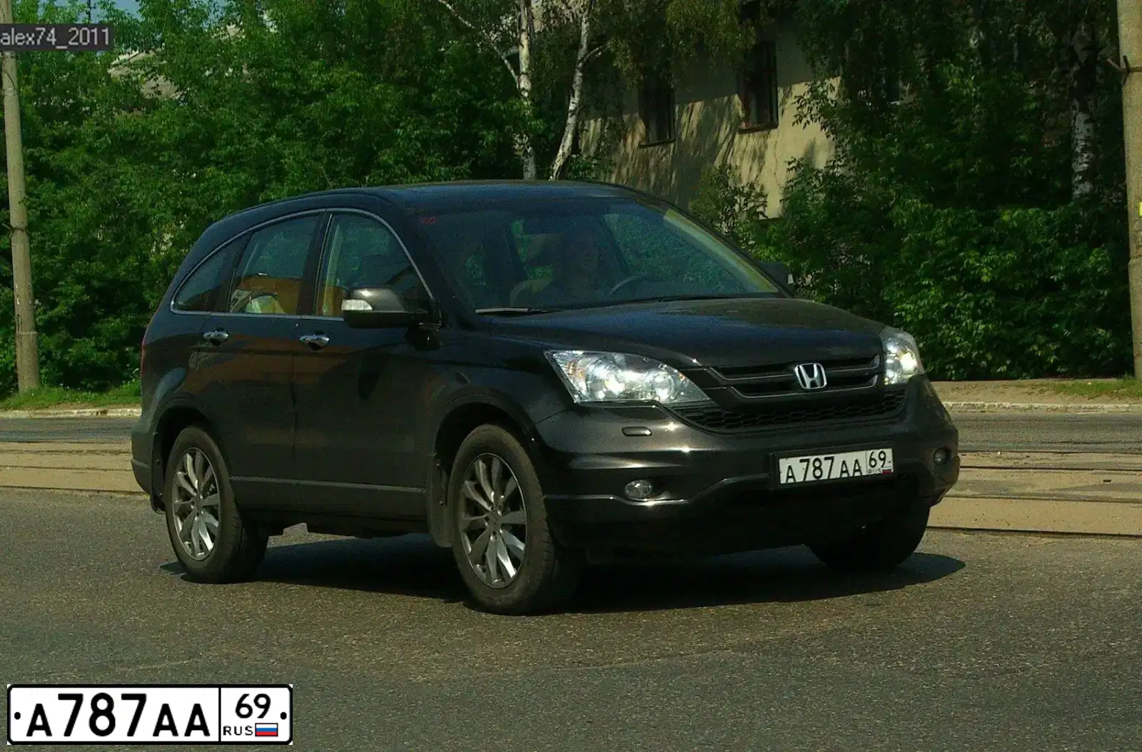 Фото автомобиля HONDA CR-V, 2011 — госномер А787АА69. Цвет: ТЕМНО-КОРИЧНЕВЫЙ
