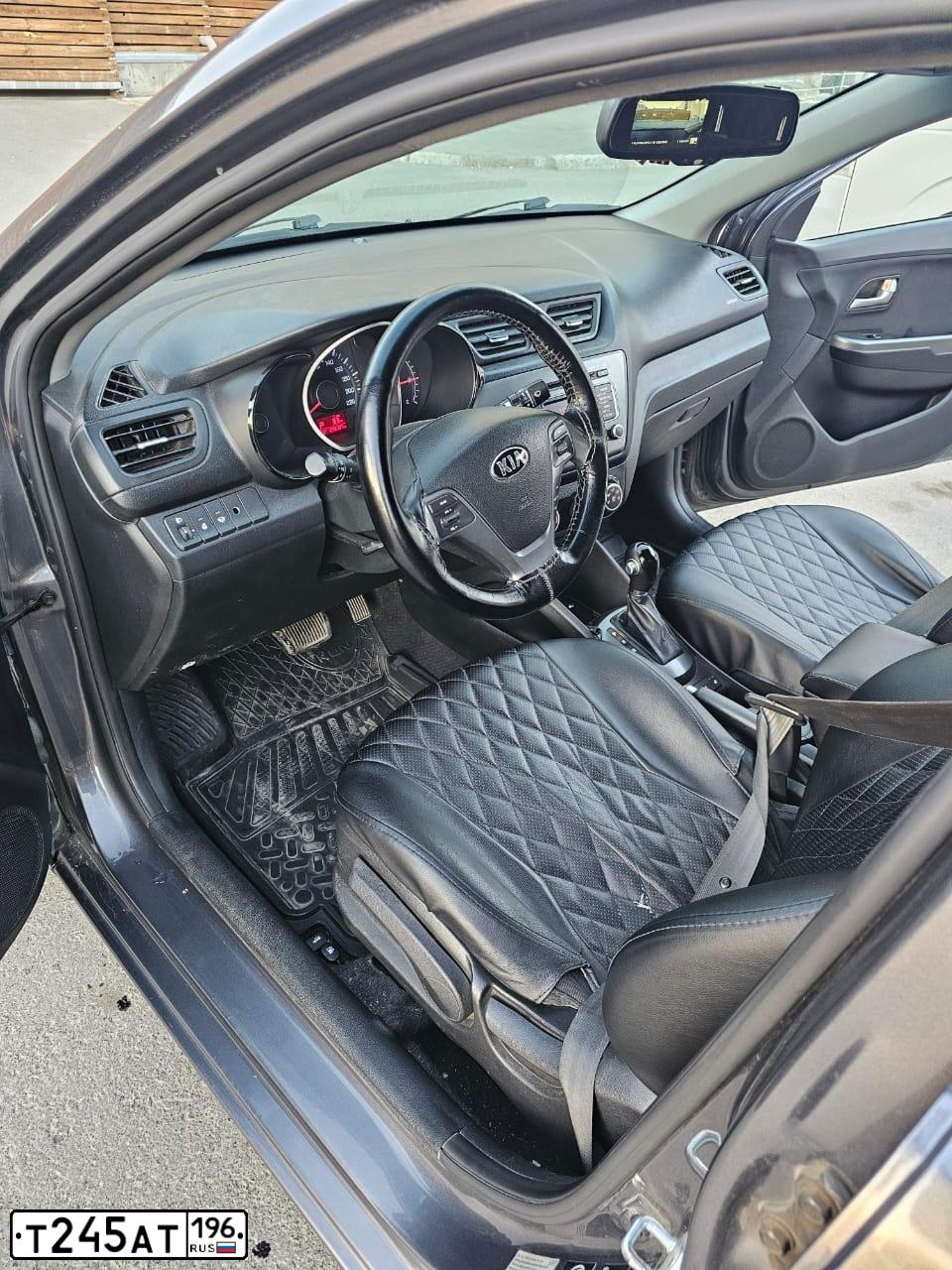 Фото автомобиля KIA RIO, 2015 — госномер В474ВС323