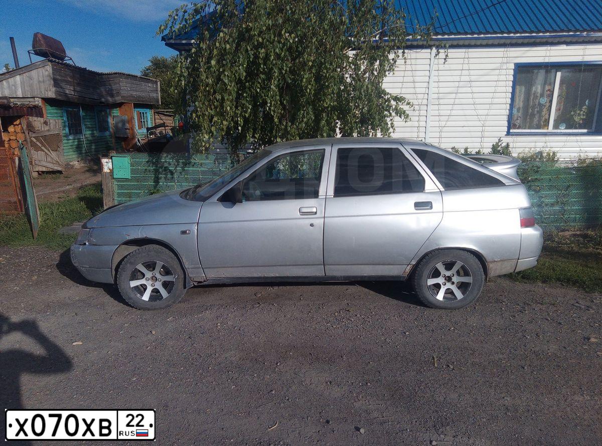 Фото автомобиля LADA 2112 LADA, 2003 — госномер Х070ХВ22. Цвет: СЕРЕБРИСТЫЙ МЕТАЛ