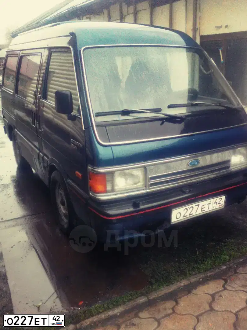 Фото автомобиля FORD ECONOVAN, 1989 — госномер О227ЕТ42. Цвет: Темно-синий
