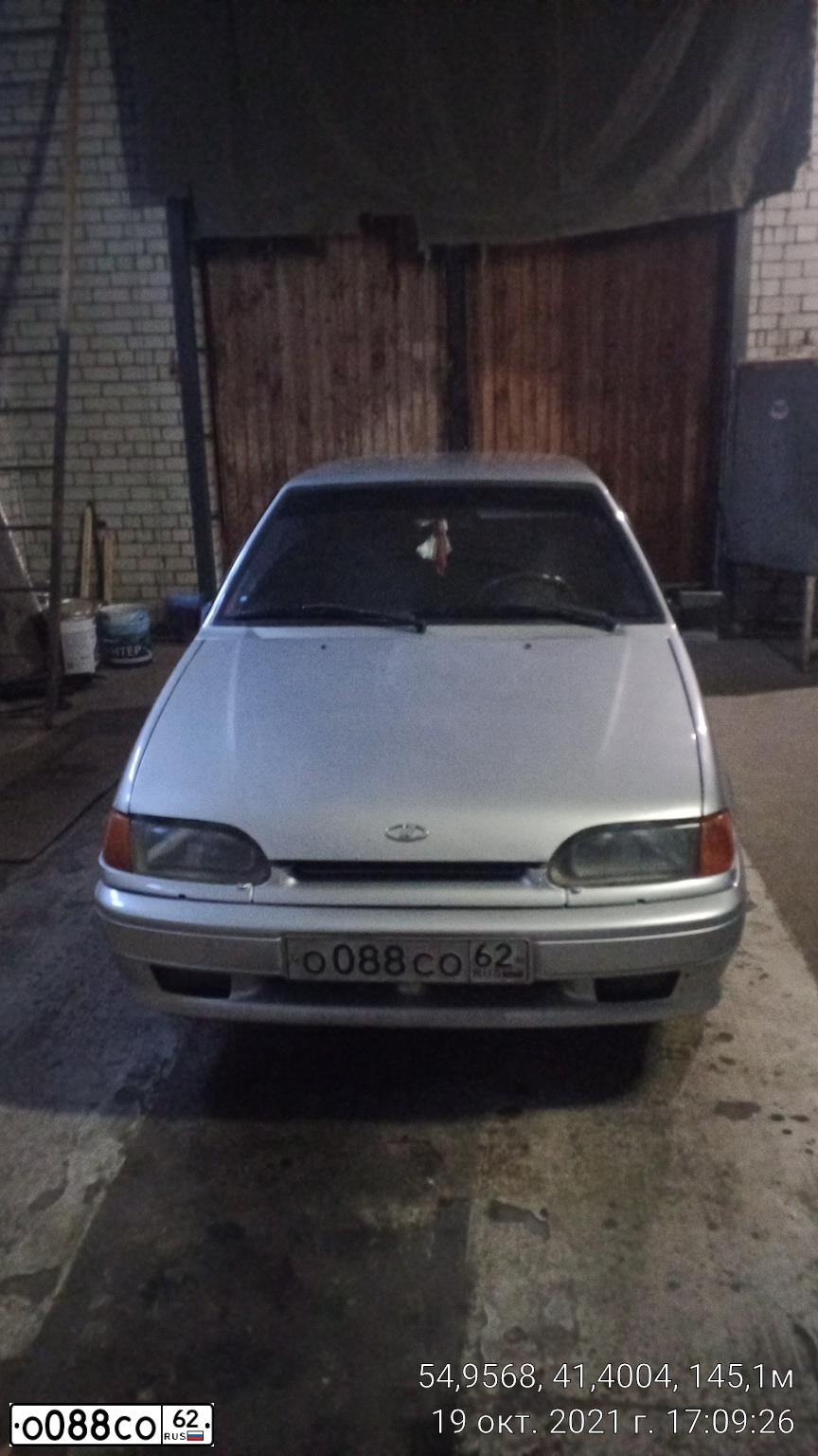 Фото автомобиля LADA 2115 SAMARA, 2011 — госномер С281МУ33. Цвет: светло-серебристый металлик