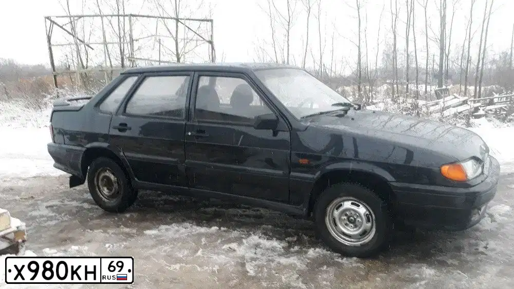 Фото автомобиля LADA 2115 SAMARA, 2006 — госномер Е998ТО69. Цвет: ГРАФИТОВЫЙ МЕТАЛЛИК