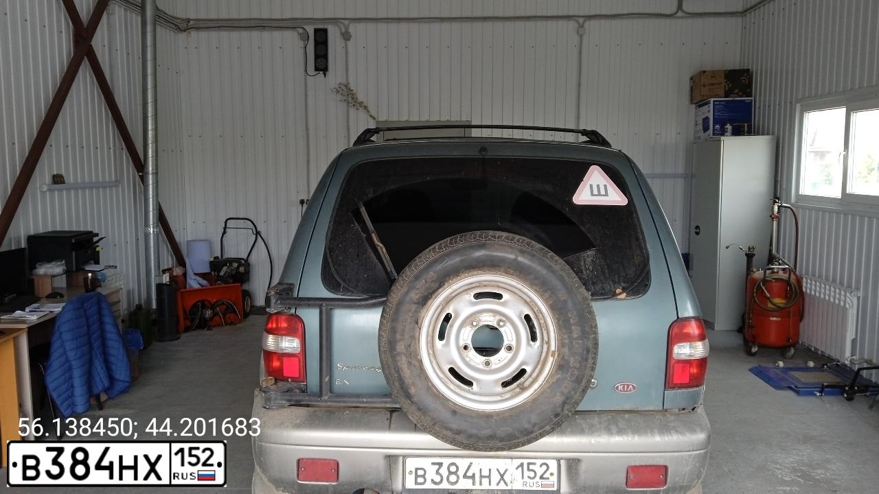 Фото автомобиля KIA SPORTAGE, 1999 — госномер В384НХ152. Цвет: СЕРО-ЗЕЛЕНЫЙ