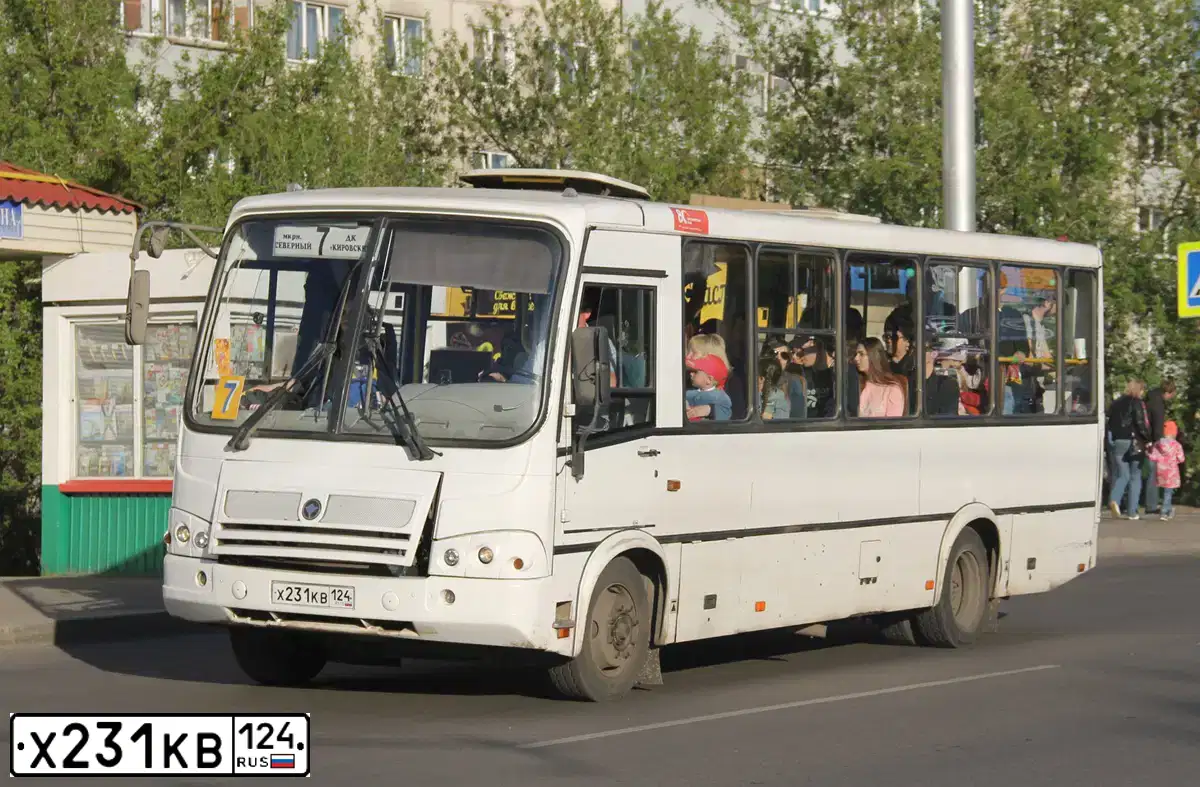 Фото автомобиля PAZ 3204, 2010 — госномер Х231КВ124. Цвет: Белый