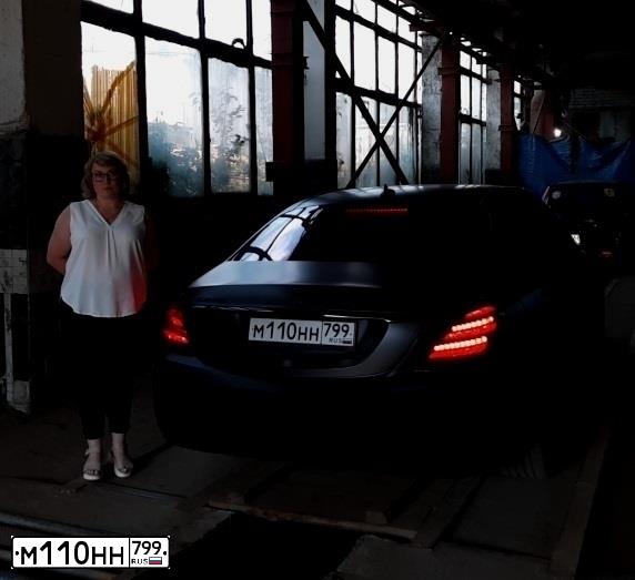 Фото автомобиля MERCEDES S-KLASSE, 2014 — госномер В034ОР177. Цвет: ЧЕРНО-КРАСНЫЙ