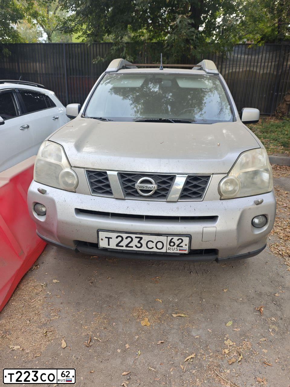 Фото автомобиля NISSAN X-TRAIL, 2007 — госномер Т223СО62. Цвет: Серебристый