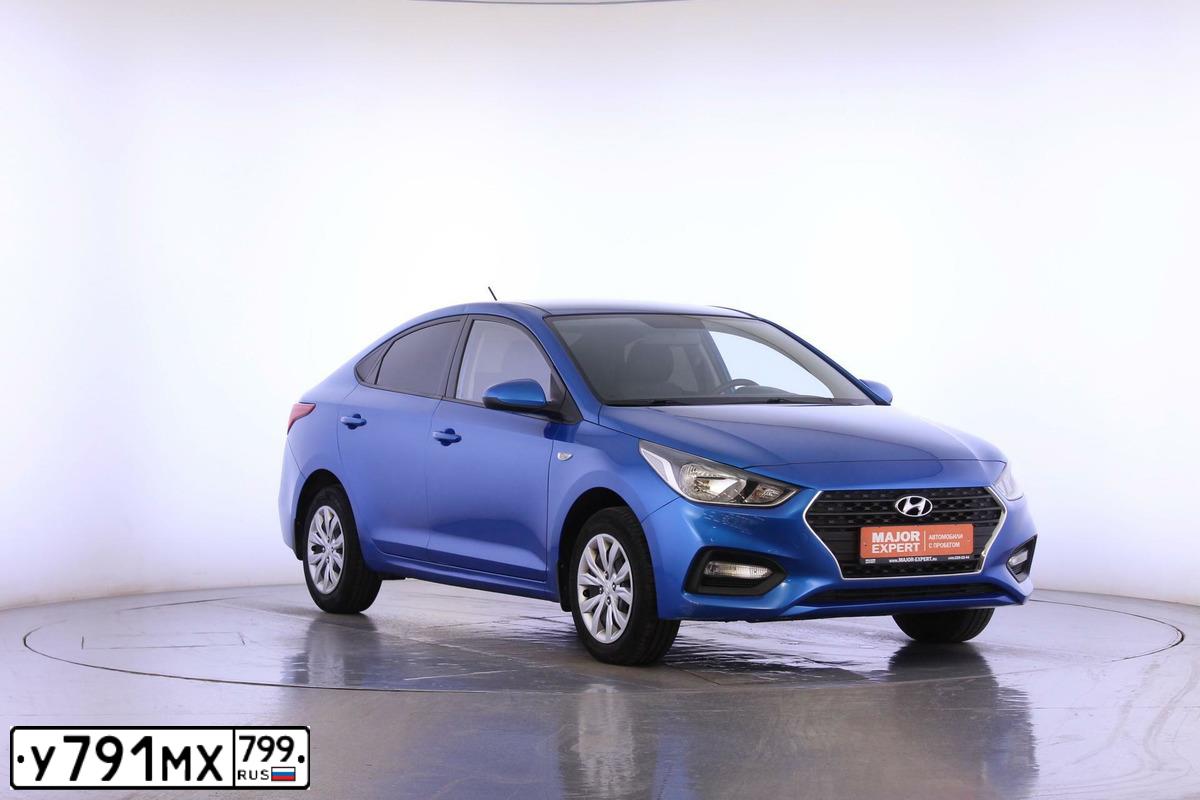 Фото автомобиля HYUNDAI SOLARIS, 2018 — госномер М832РТ13. Цвет: БЕЛЫЙ ЖЕЛТЫЙ СЕРЫЙ